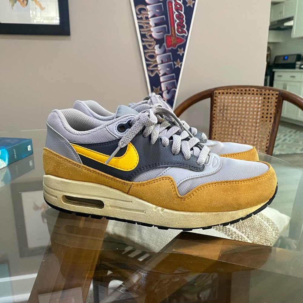 Nike Air Max - Gold and Gray - Women’s Size 7.5